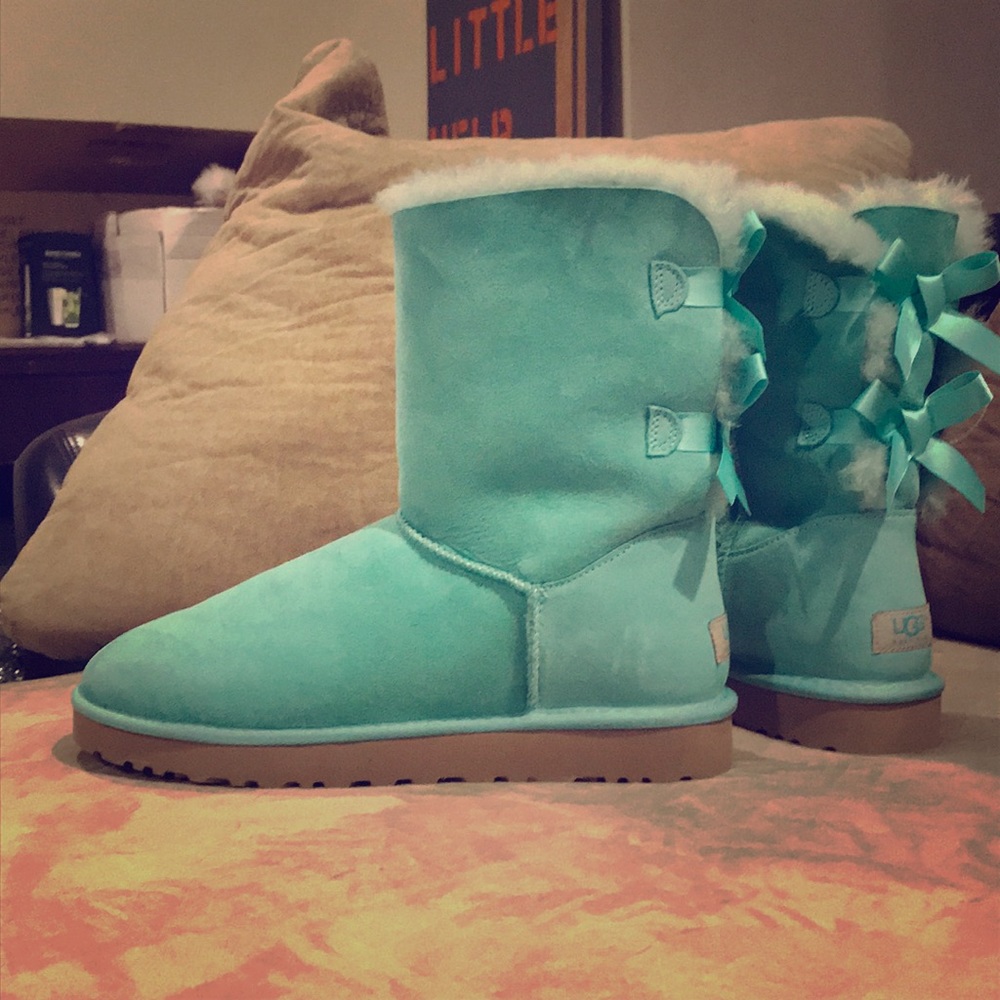 Uggs Bailey Bow Teal Aqua womens Sz 11 New w/o box